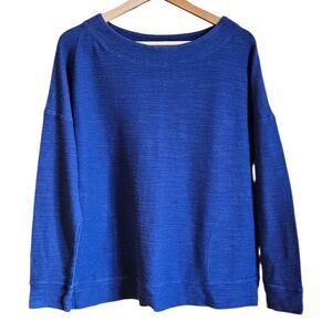 St. John’s Bay Active Blue Long Sleeve Knit Top Size Medium